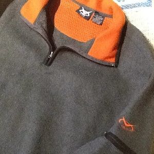 Voit Fleece. Like New! Soft and Cozy!
